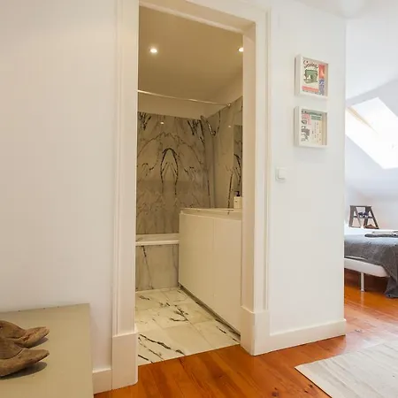 Apartment Feels Like Trendy Bairro Alto Rooftop *